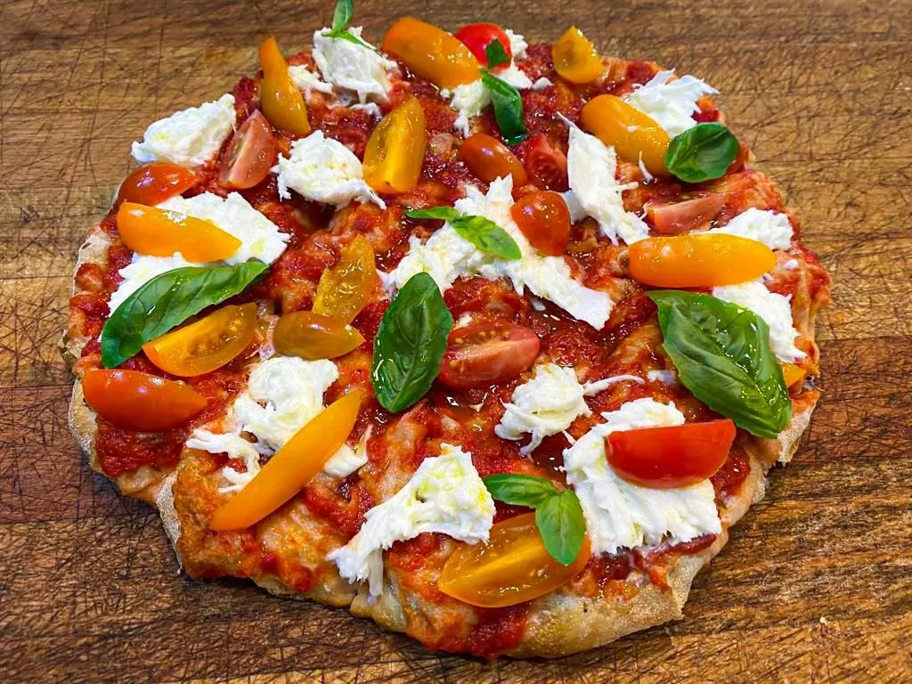 PINSA VỚI DỊCH VỤ MANG VỀ TƯƠI NGON