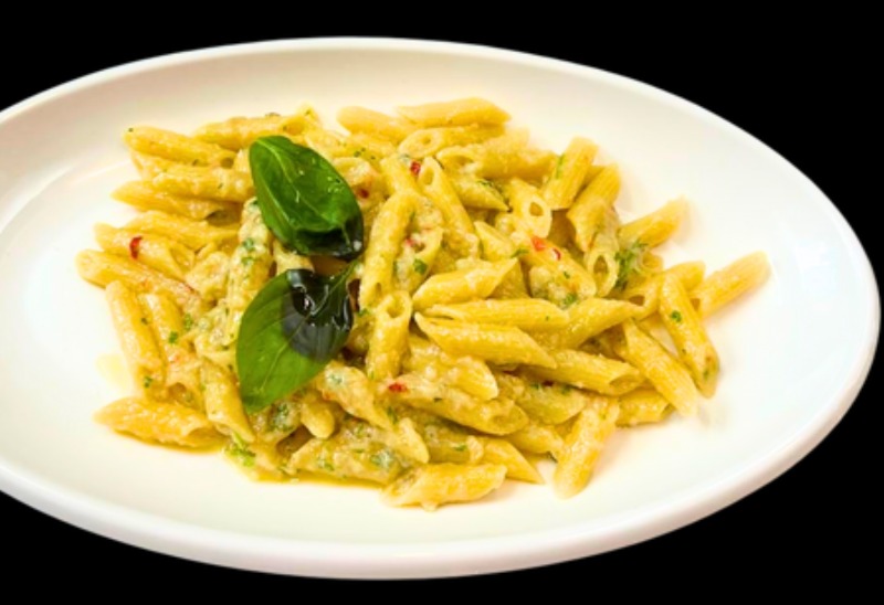 PENNE OLIO AGLIO E PEPERONCINO