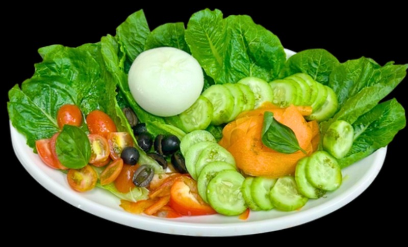 INSALATA CLASSICA BURRATA